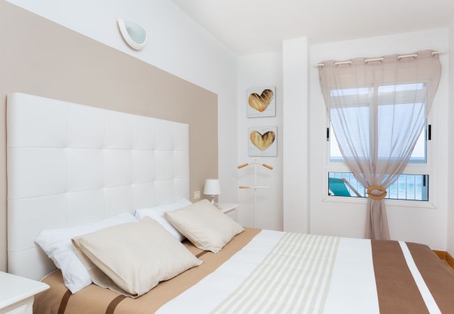 Apartamento en Bajamar - Frontline Bajamar with pool and gym Apartamento en Bajamar - Frontline Bajamar with pool and gym