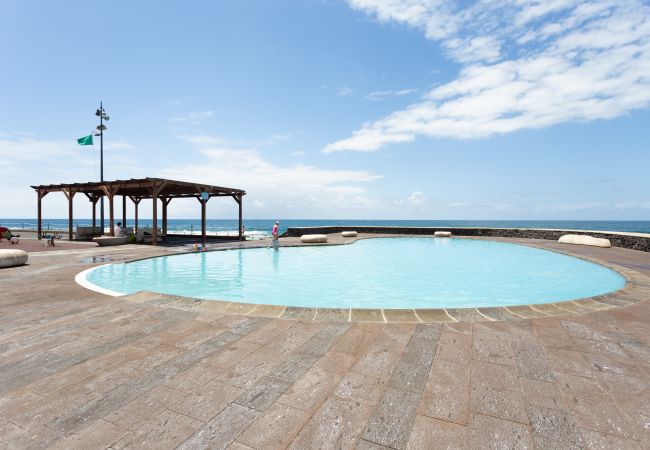 Apartamento en Bajamar - Frontline Bajamar with pool and gym Apartamento en Bajamar - Frontline Bajamar with pool and gym