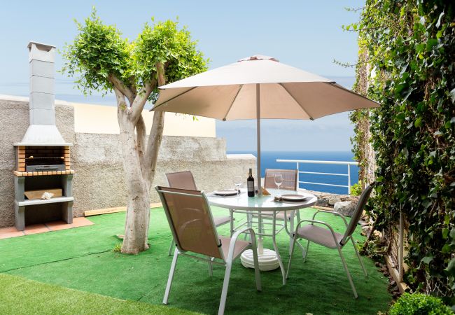 Casa adosada en Santa Cruz de Tenerife - Duplex Acorán with pool and sea view Casa adosada en Santa Cruz de Tenerife - Duplex Acorán with pool and sea view