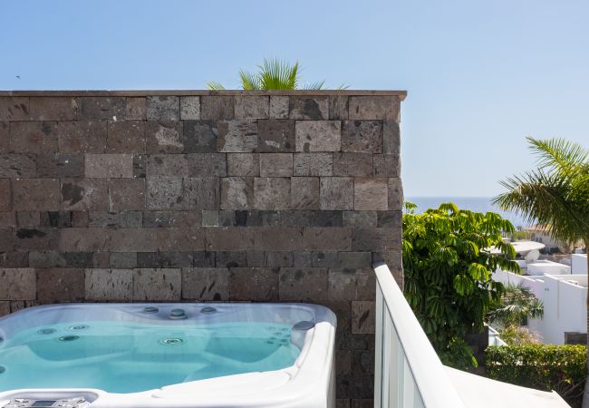 Villa en Costa Adeje - Luxury BKM in Playa del Duque Villa en Costa Adeje - Luxury BKM in Playa del Duque
