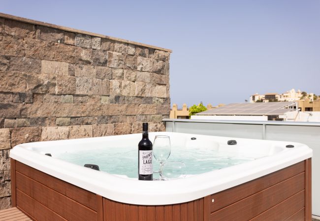 Villa en Costa Adeje - Luxury BKM in Playa del Duque Villa en Costa Adeje - Luxury BKM in Playa del Duque