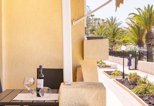 Apartamento en Los Cristianos - Frontline Playa las Vistas with pool, parking, sea Apartamento en Los Cristianos - Frontline Playa las Vistas with pool, parking, sea