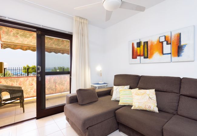 Apartamento en Los Cristianos - Frontline Playa las Vistas with pool, parking, sea Apartamento en Los Cristianos - Frontline Playa las Vistas with pool, parking, sea