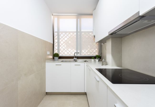 Apartamento en Los Cristianos - Frontline Playa las Vistas with pool, parking, sea Apartamento en Los Cristianos - Frontline Playa las Vistas with pool, parking, sea