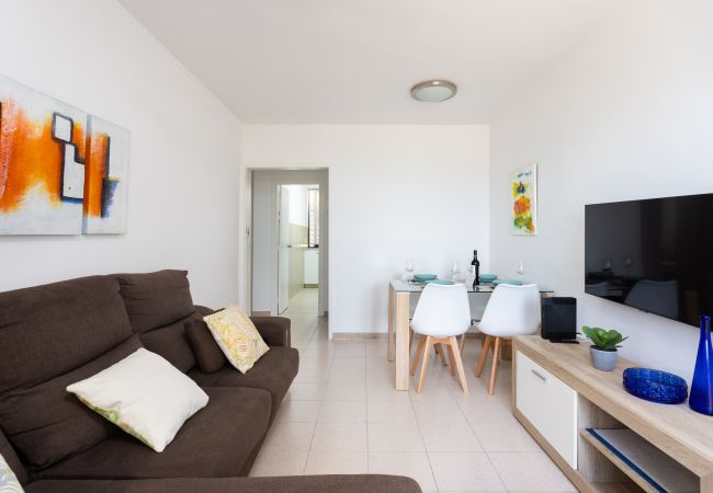 Apartamento en Los Cristianos - Frontline Playa las Vistas with pool, parking, sea Apartamento en Los Cristianos - Frontline Playa las Vistas with pool, parking, sea