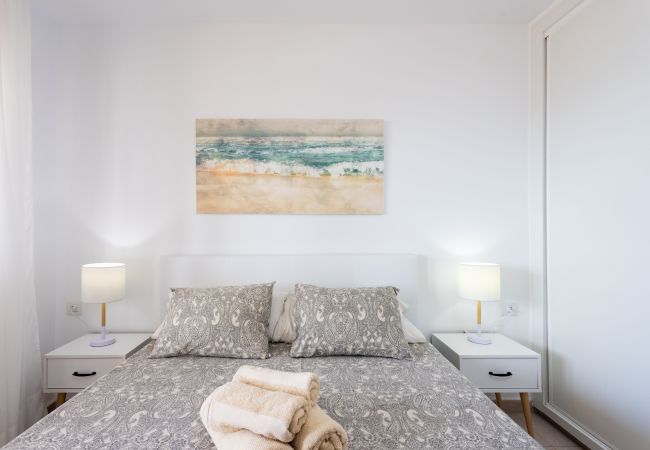 Apartamento en Los Cristianos - Frontline Playa las Vistas with pool, parking, sea Apartamento en Los Cristianos - Frontline Playa las Vistas with pool, parking, sea