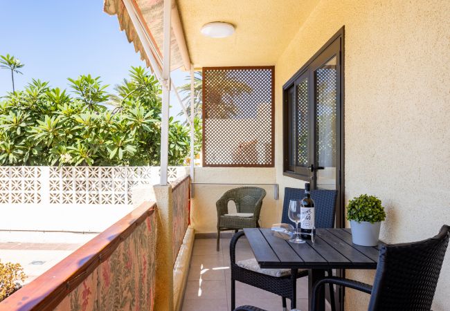 Apartamento en Los Cristianos - Frontline Playa las Vistas with pool, parking, sea Apartamento en Los Cristianos - Frontline Playa las Vistas with pool, parking, sea