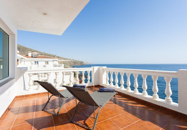 Apartamento en Candelaria - Over the Ocean with pool Apartamento en Candelaria - Over the Ocean with pool
