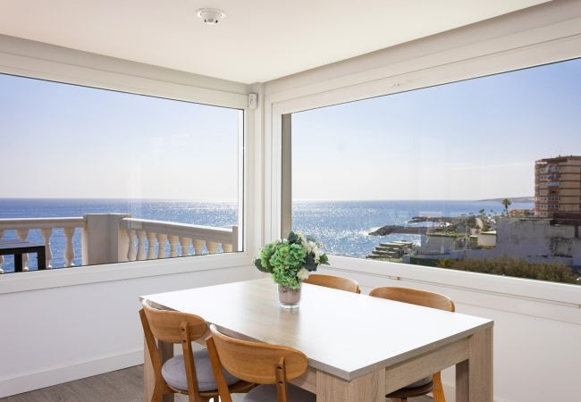 Apartamento en Candelaria - Over the Ocean with pool Apartamento en Candelaria - Over the Ocean with pool