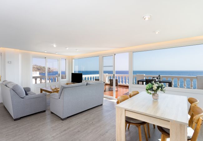 Apartamento en Candelaria - Over the Ocean with pool Apartamento en Candelaria - Over the Ocean with pool