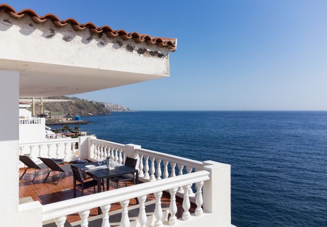 Apartamento en Candelaria - Over the Ocean with pool Apartamento en Candelaria - Over the Ocean with pool