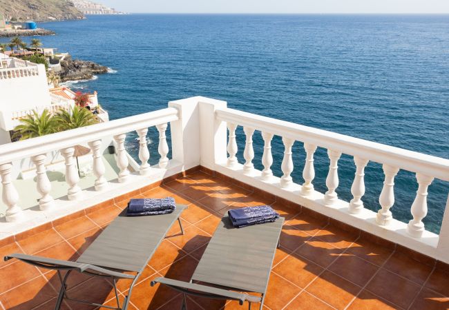 Apartamento en Candelaria - Over the Ocean with pool Apartamento en Candelaria - Over the Ocean with pool
