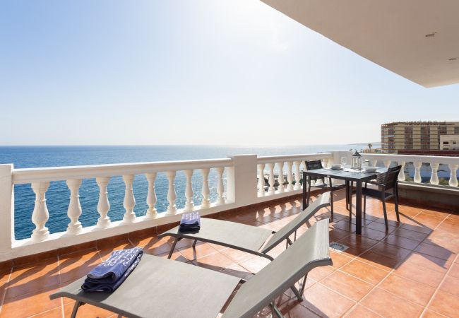Apartamento en Candelaria - Over the Ocean with pool Apartamento en Candelaria - Over the Ocean with pool