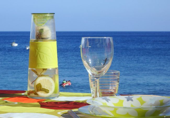  in Santa Cruz de Tenerife - La casita de la playa with jacuzzi