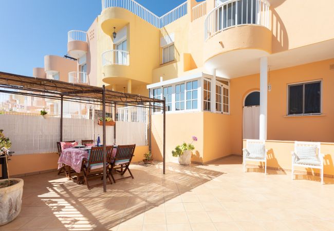 Doppelhaushälfte in Adeje - Duplex Charco del Valle with Sea View Doppelhaushälfte in Adeje - Duplex Charco del Valle with Sea View