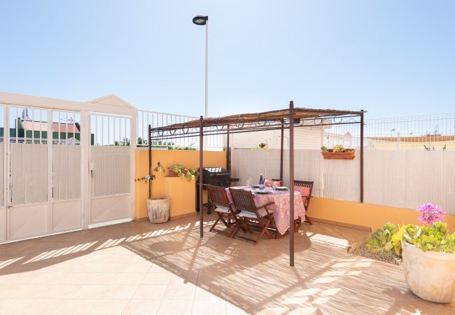 Doppelhaushälfte in Adeje - Duplex Charco del Valle with Sea View Doppelhaushälfte in Adeje - Duplex Charco del Valle with Sea View