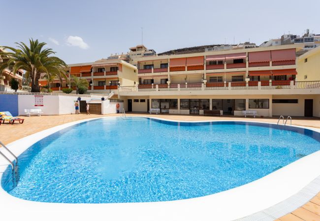 Ferienwohnung in Los Cristianos - Frontline Playa las Vistas with pool, parking, sea Ferienwohnung in Los Cristianos - Frontline Playa las Vistas with pool, parking, sea