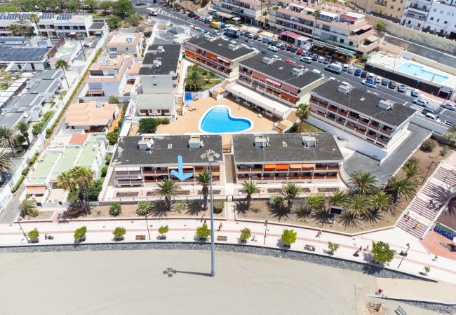 Ferienwohnung in Los Cristianos - Frontline Playa las Vistas with pool, parking, sea Ferienwohnung in Los Cristianos - Frontline Playa las Vistas with pool, parking, sea
