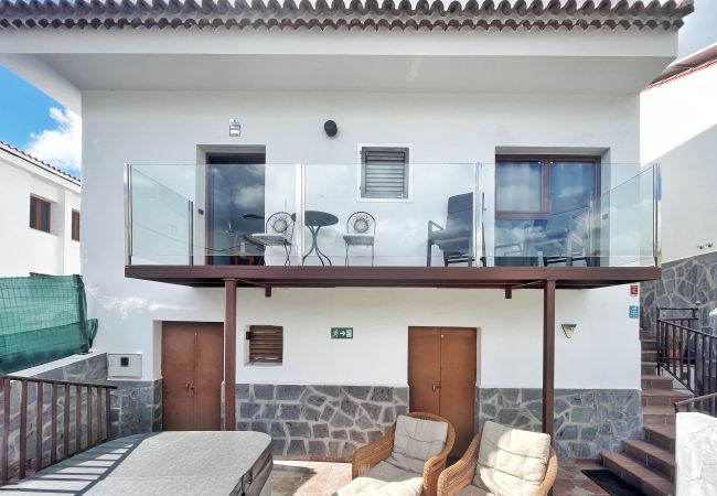 Maison mitoyenne à Tejeda - Casa Maruca with Roque Nublo view